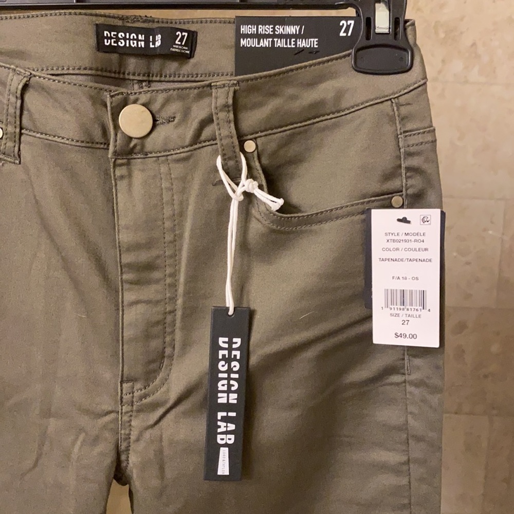 Design Lab High Rise Skinny Jean - Picture 2 of 2